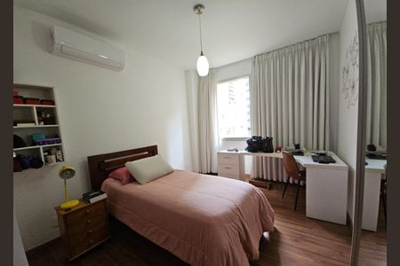 Apartamento à venda com 216m², 4 quartos e 3 vagasQuarto 1
