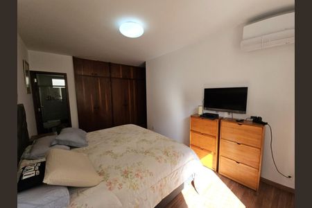 Apartamento à venda com 216m², 4 quartos e 3 vagasQuarto suíte