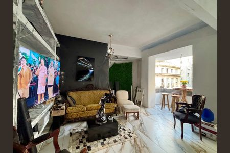 Apartamento à venda com 157m², 4 quartos e 1 vaga Apartamento à venda com 157m², 4 quartos e 1 vagaSala