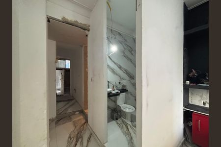 Apartamento à venda com 157m², 4 quartos e 1 vaga Apartamento à venda com 157m², 4 quartos e 1 vagaSuíte 2 - banheiro