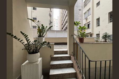 Apartamento à venda com 157m², 4 quartos e 1 vaga Apartamento à venda com 157m², 4 quartos e 1 vagaPortaria