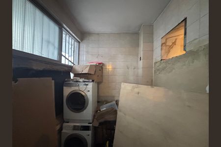 Apartamento à venda com 157m², 4 quartos e 1 vaga Apartamento à venda com 157m², 4 quartos e 1 vagaÁrea de serviço