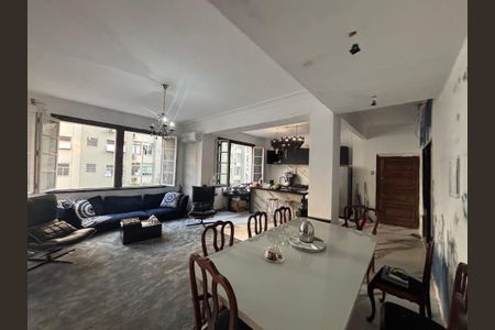 Apartamento à venda com 157m², 4 quartos e 1 vaga Apartamento à venda com 157m², 4 quartos e 1 vagaSala