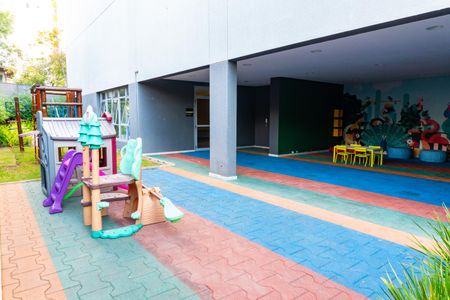 Apartamento para alugar com 49m², 1 quarto e 1 vaga Apartamento para alugar com 49m², 1 quarto e 1 vagaÁrea comum - Playground