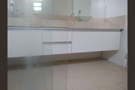 Apartamento para alugar com 3 quartos, 170m² em Osvaldo Rezende, Uberlândia