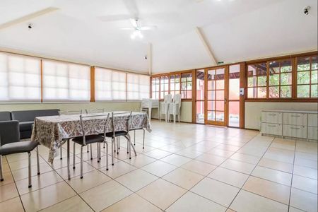 Casa de condomínio à venda com 100m², 3 quartos e 1 vagaÁrea comum - Salão de festas