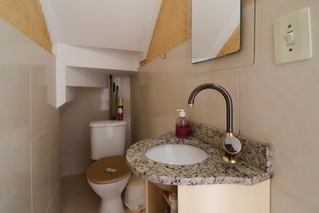 Casa de condomínio à venda com 57m², 2 quartos e 1 vagaLavabo