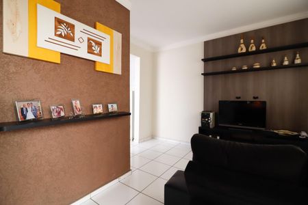 Sala de casa de condomínio à venda com 2 quartos, 57m² em Parque Boturussu, São Paulo