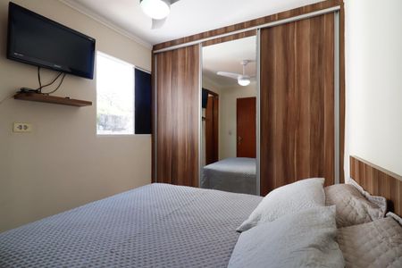 Suíte 1 de casa de condomínio à venda com 2 quartos, 57m² em Parque Boturussu, São Paulo