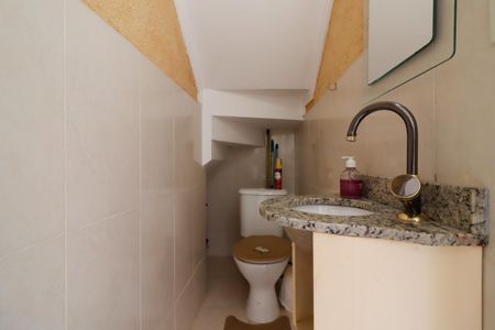 Casa de condomínio à venda com 57m², 2 quartos e 1 vagaLavabo