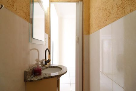 Casa de condomínio à venda com 57m², 2 quartos e 1 vagaLavabo