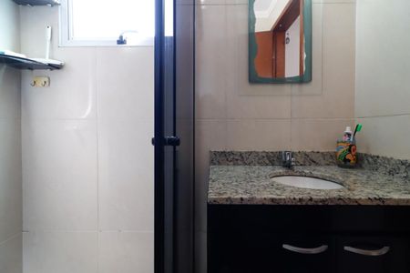 Casa de condomínio à venda com 57m², 2 quartos e 1 vagaBanheiro da Suíte 1