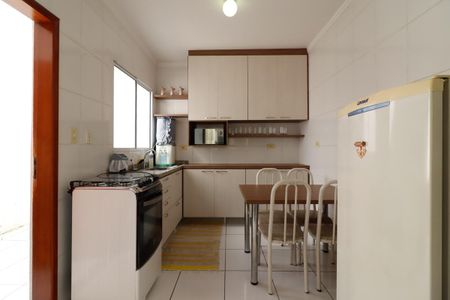 Casa de condomínio à venda com 57m², 2 quartos e 1 vagaCozinha