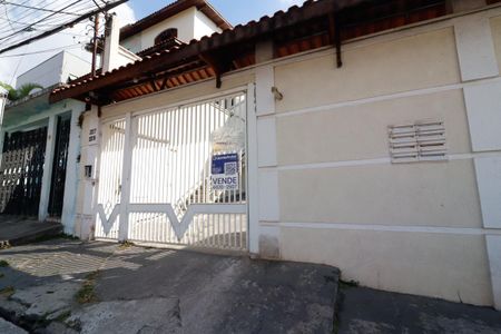 Casa de condomínio à venda com 57m², 2 quartos e 1 vagaFachada
