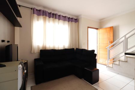 Casa de condomínio à venda com 57m², 2 quartos e 1 vagaSala