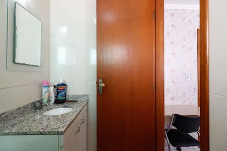 Casa de condomínio à venda com 57m², 2 quartos e 1 vagaBanheiro da Suíte 2