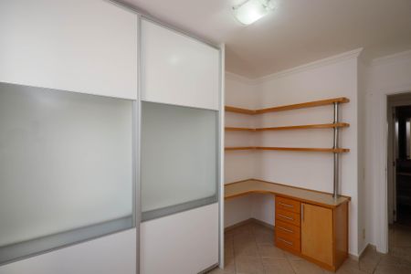 Quarto 1 de apartamento para alugar com 3 quartos, 97m² em Vila Isolina Mazzei, São Paulo