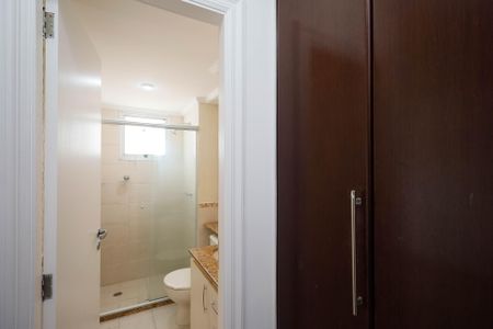 Apartamento para alugar com 97m², 3 quartos e 2 vagas Apartamento para alugar com 97m², 3 quartos e 2 vagasBanheiro da Suíte