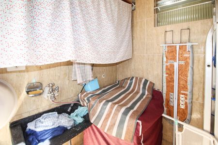 Casa para alugar com 110m², 2 quartos e 1 vagaÁrea de Serviço