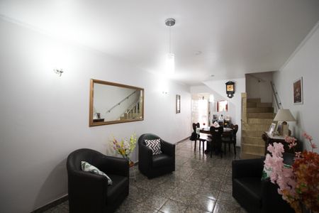 Casa para alugar com 110m², 2 quartos e 1 vagaSala