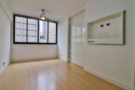 Apartamento à venda com 1 quarto, 41m² em Vila Madalena, São Paulo