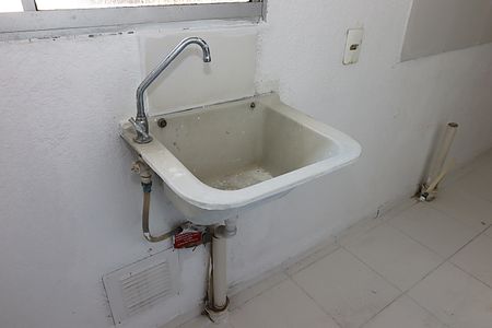 Área de Serviço de apartamento à venda com 2 quartos, 40m² em Sarandi, Porto Alegre