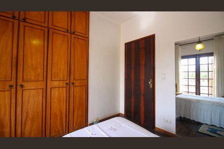 Casa para alugar com 3 quartos, 200m² em Jardim Avelino, São Paulo