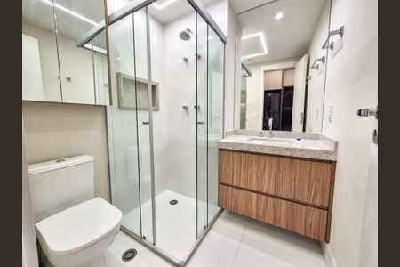 Banheiro de apartamento para alugar com 1 quarto, 32m² em Higienópolis, São Paulo