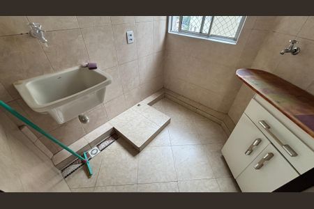 Apartamento para alugar com 60m², 3 quartos e 1 vagaÁrea de Serviço