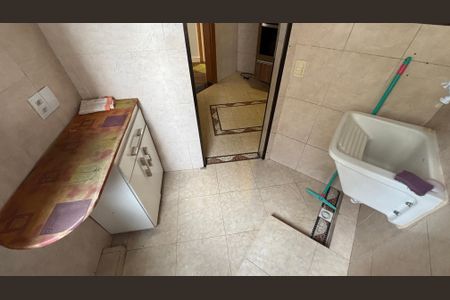 Apartamento para alugar com 60m², 3 quartos e 1 vagaÁrea de Serviço