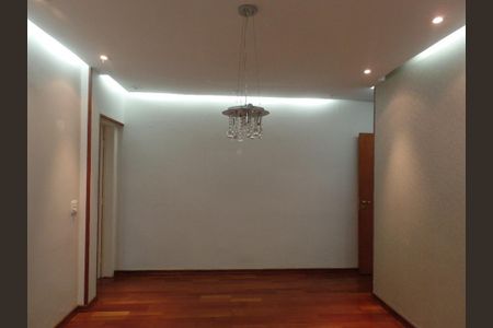Casa à venda com 3 quartos, 144m² em Planalto Paulista, São Paulo