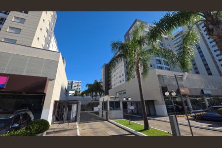 Apartamento para alugar com 70m², 2 quartos e 1 vaga Apartamento para alugar com 70m², 2 quartos e 1 vagaFachada e portaria