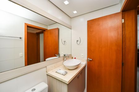Apartamento para alugar com 70m², 2 quartos e 1 vaga Apartamento para alugar com 70m², 2 quartos e 1 vagaBanheiro Social