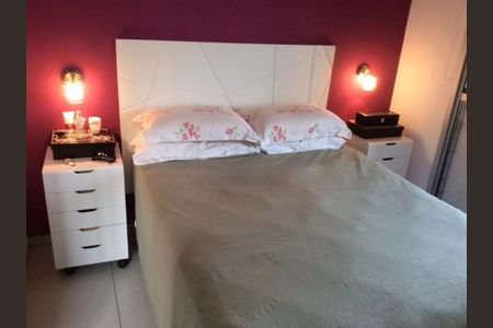 Apartamento à venda com 43m², 1 quarto e 1 vagaQuarto