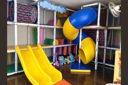 Apartamento à venda com 258m², 3 quartos e 4 vagas