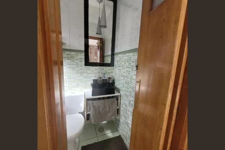 Casa de condomínio à venda com 104m², 3 quartos e 2 vagas