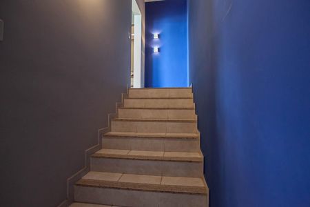 Apartamento para alugar com 110m², 2 quartos e 1 vagaEscada