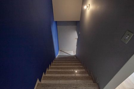 Apartamento para alugar com 110m², 2 quartos e 1 vagaEscada