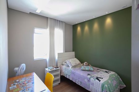 Quarto 1 de apartamento para alugar com 2 quartos, 110m² em Serrano, Belo Horizonte