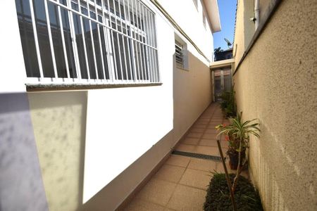 Casa à venda com 169m², 3 quartos e 2 vagas