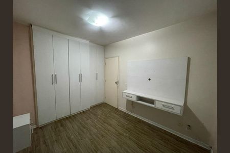 Casa à venda com 3 quartos, 190m² em Vila Marari, São Paulo