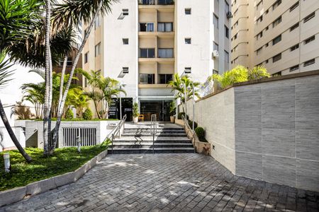 Apartamento para alugar com 32m², 1 quarto e 1 vagaFachada