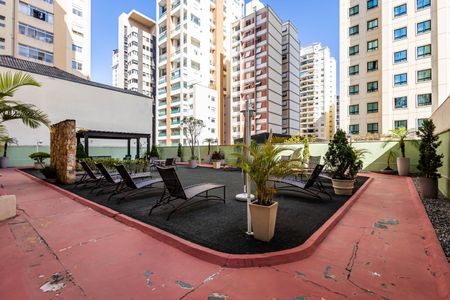 Apartamento para alugar com 32m², 1 quarto e 1 vagaPiscina