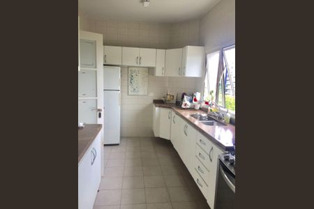 Apartamento à venda com 3 quartos, 206m² em Vila Suzana, São Paulo
