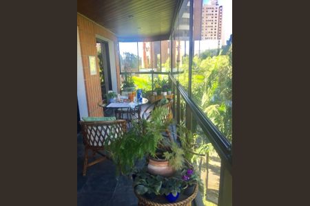 Apartamento à venda com 206m², 3 quartos e 2 vagas