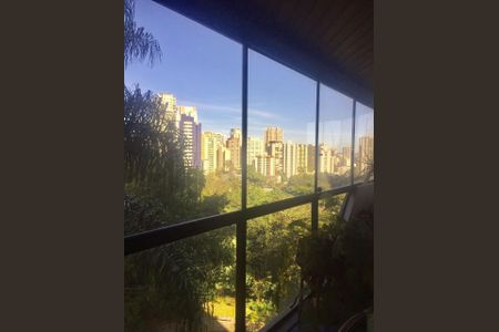 Apartamento à venda com 206m², 3 quartos e 2 vagas