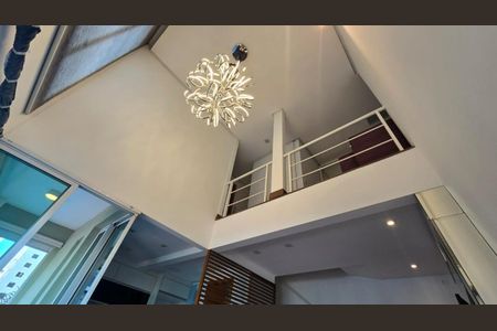 Apartamento à venda com 64m², 1 quarto e 2 vagas