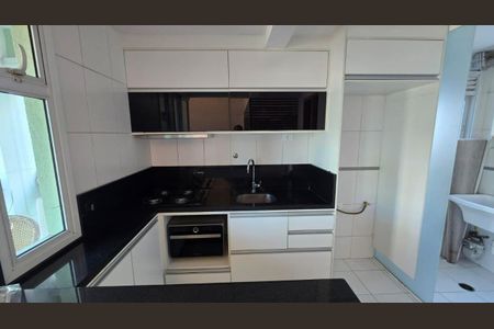 Apartamento à venda com 64m², 1 quarto e 2 vagas