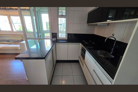 Apartamento à venda com 64m², 1 quarto e 2 vagas
