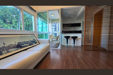 Apartamento à venda com 1 quarto, 64m² em Indianópolis, São Paulo